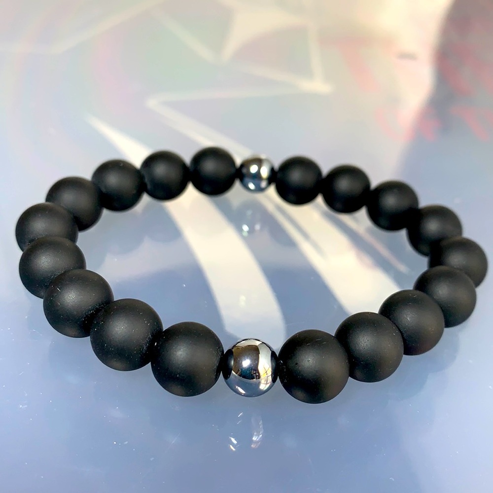 ONYX & TERAHERTZ NATURAL BRACELET